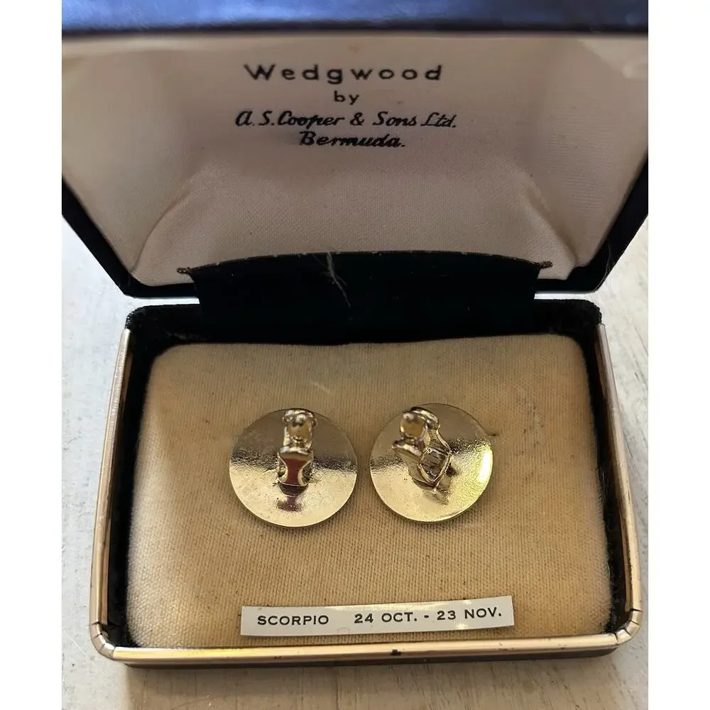 Vintage Scorpio cufflinks Wedgwood Blue Jasperware Zodiac Scorpio Men’s Gift!!!